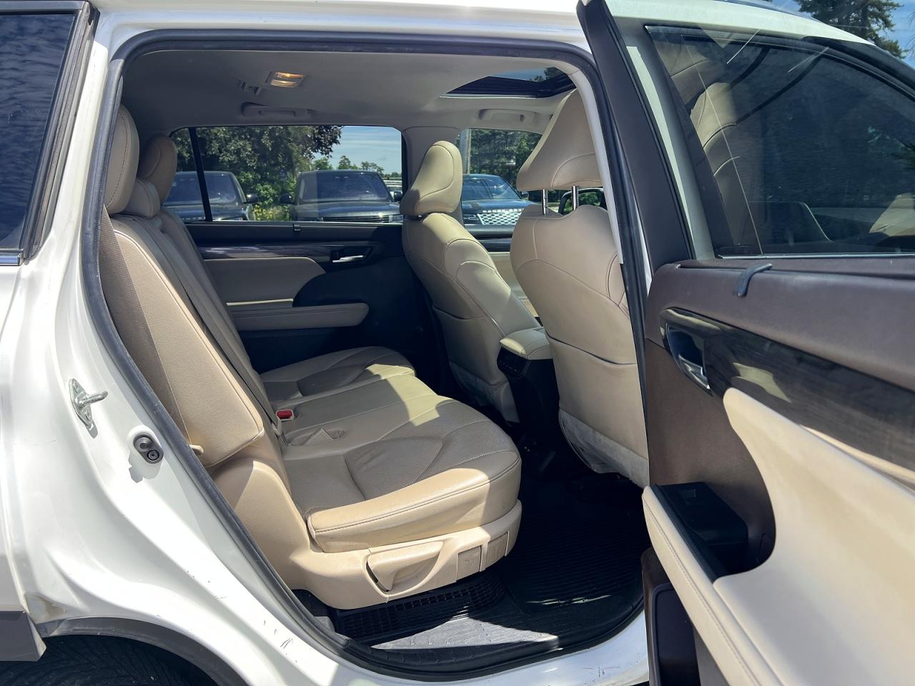 2021 Toyota Highlander Hybrid Limited White vin: 5TDYARAH5MS006372