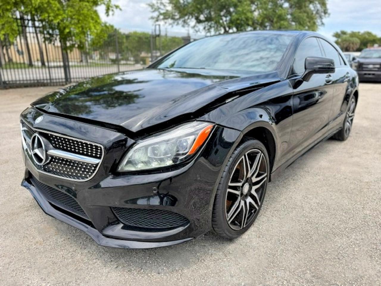 WDDLJ7DB1GA169632