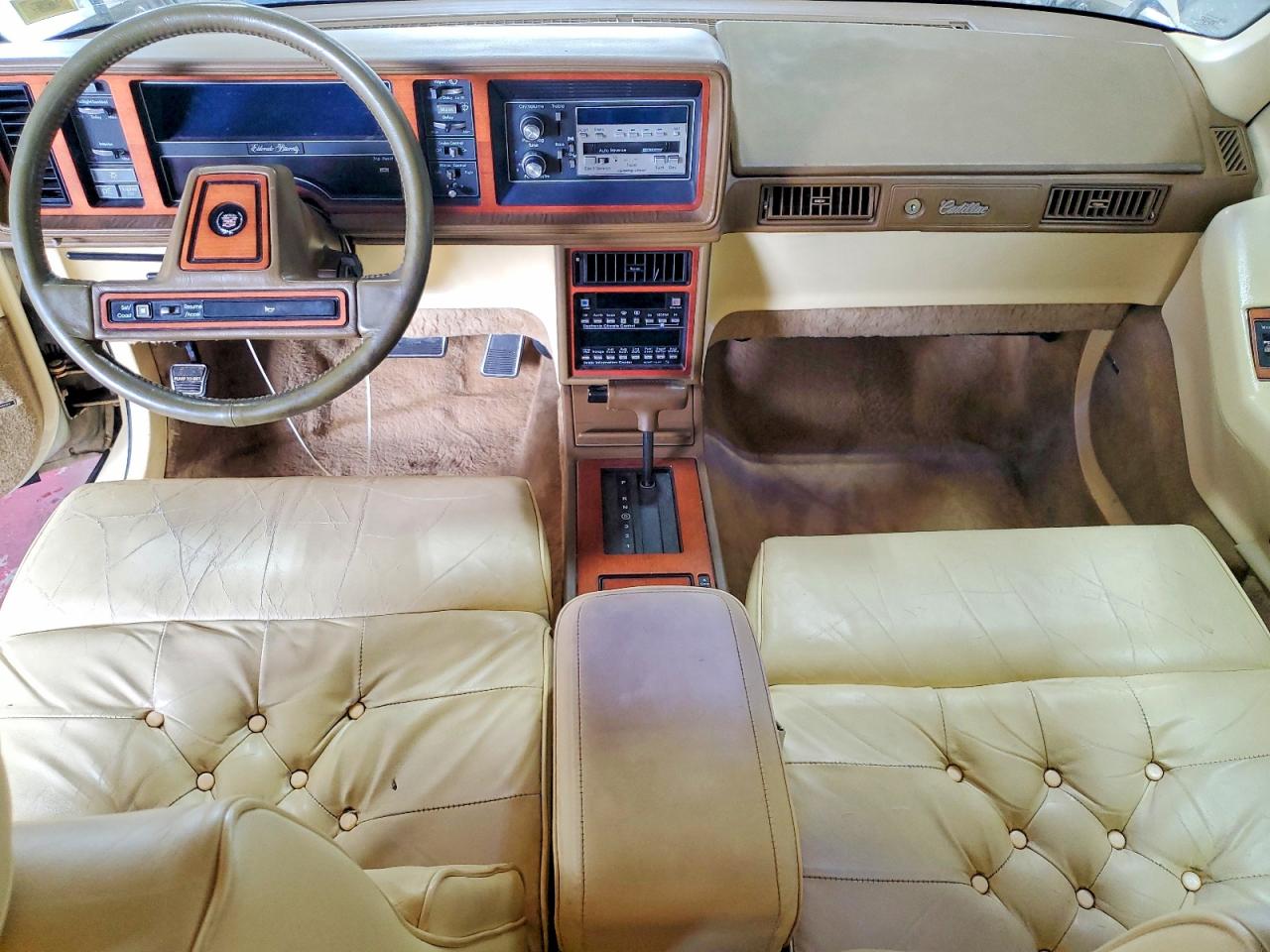 1988 Cadillac Eldorado Yellow vin: 1G6EL1152JU607818