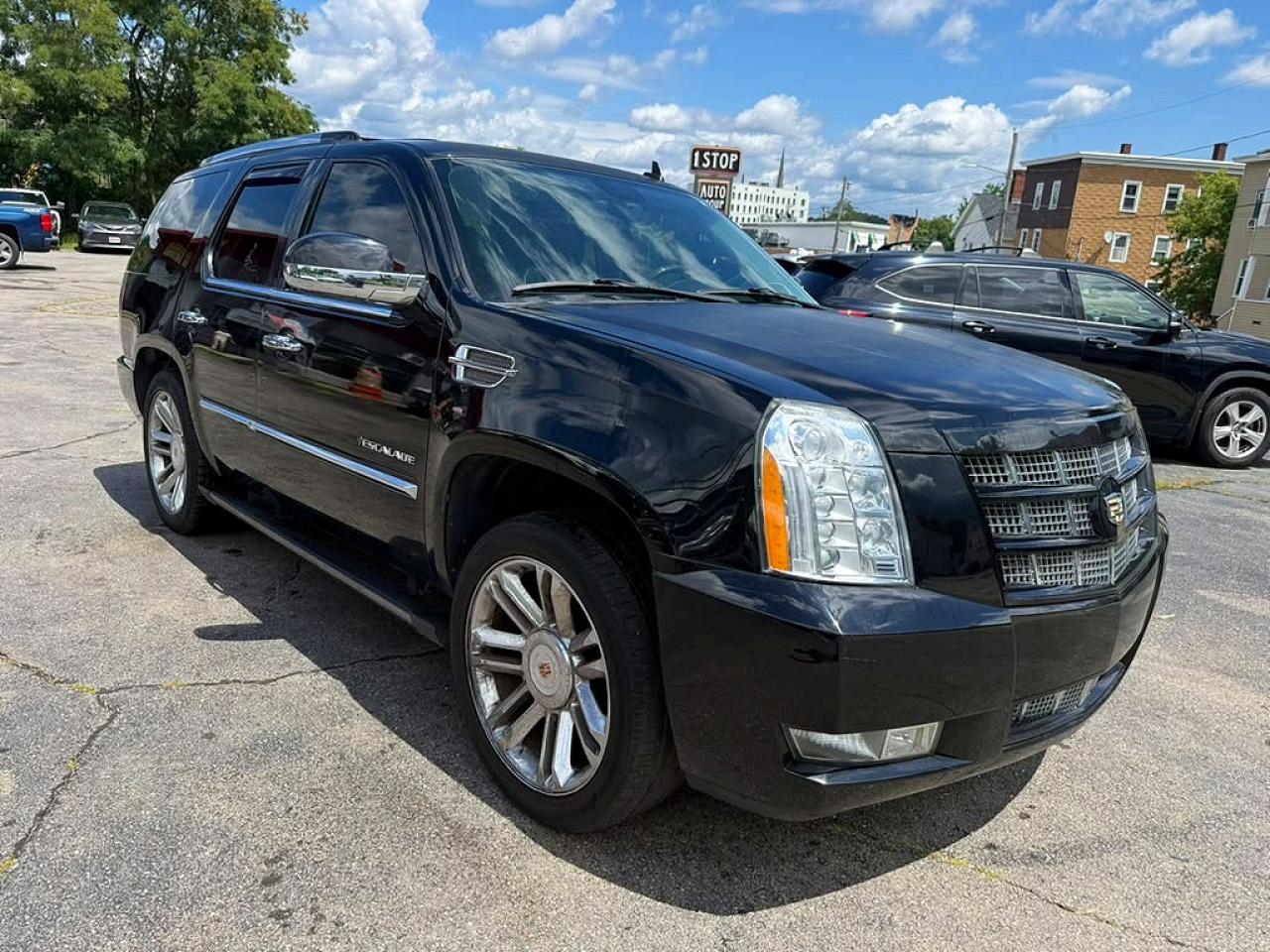 2014 Cadillac Escalade Platinum Black vin: 1GYS4DEF4ER228078