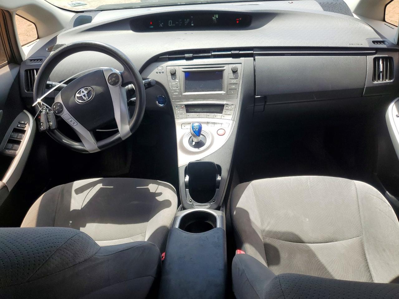 2012 Toyota Prius Two White vin: JTDKN3DU2C5503531