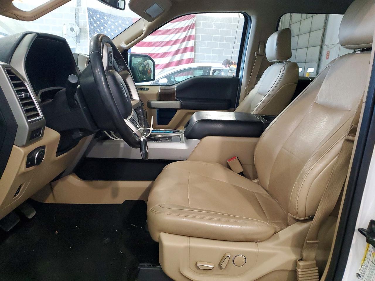 2015 Ford F150 Supercrew White vin: 1FTEW1EF3FKD38092