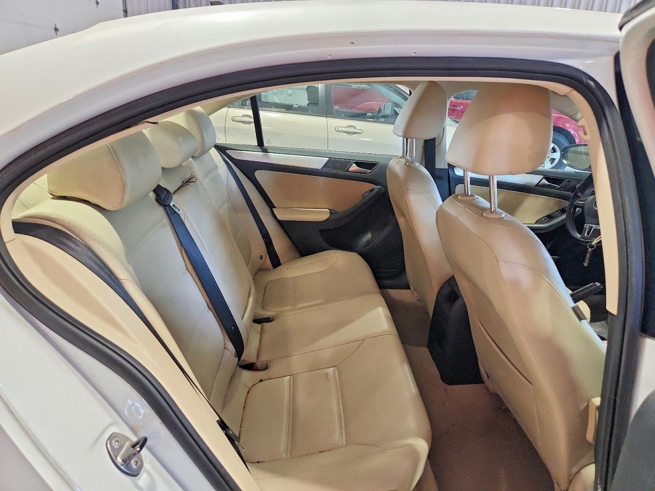 2013 Volkswagen Jetta Hybrid Белый vin: 3VW637AJXDM284156