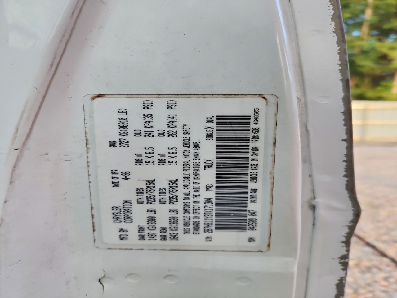 1996 Dodge Ram Van B1500 White vin: 2B7HB11Y3TK171304