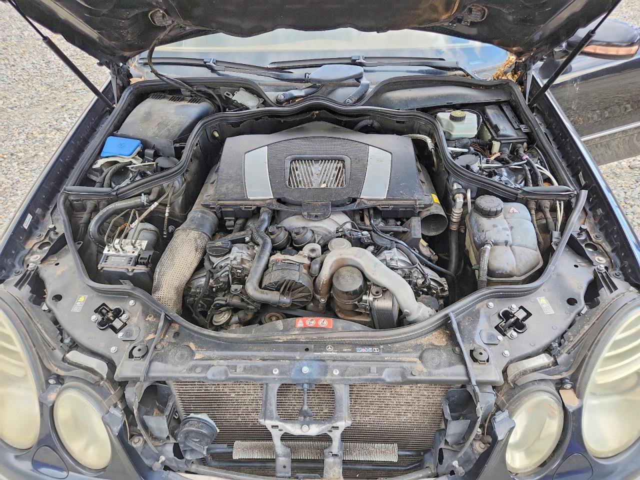 2007 Mercedes-benz E 550 Черный vin: WDBUF72XX7B024645