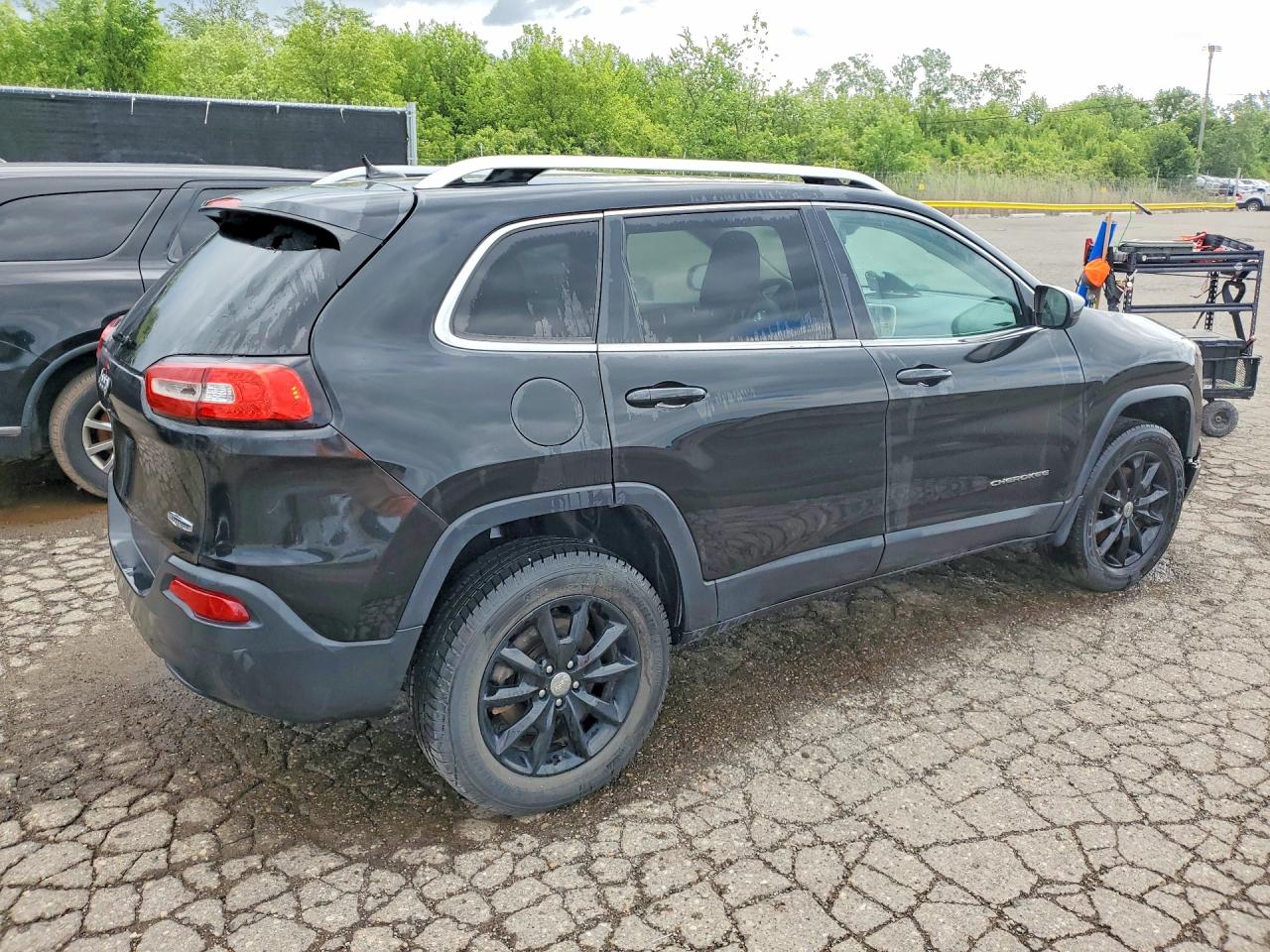 2014 Jeep Cherokee Latitude Black vin: 1C4PJMCS6EW269821