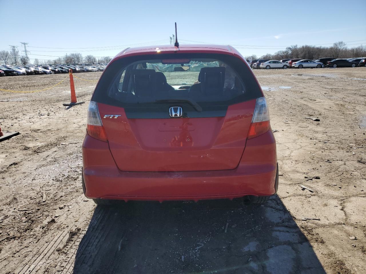 2013 Honda Fit Red vin: JHMGE8H39DC004869