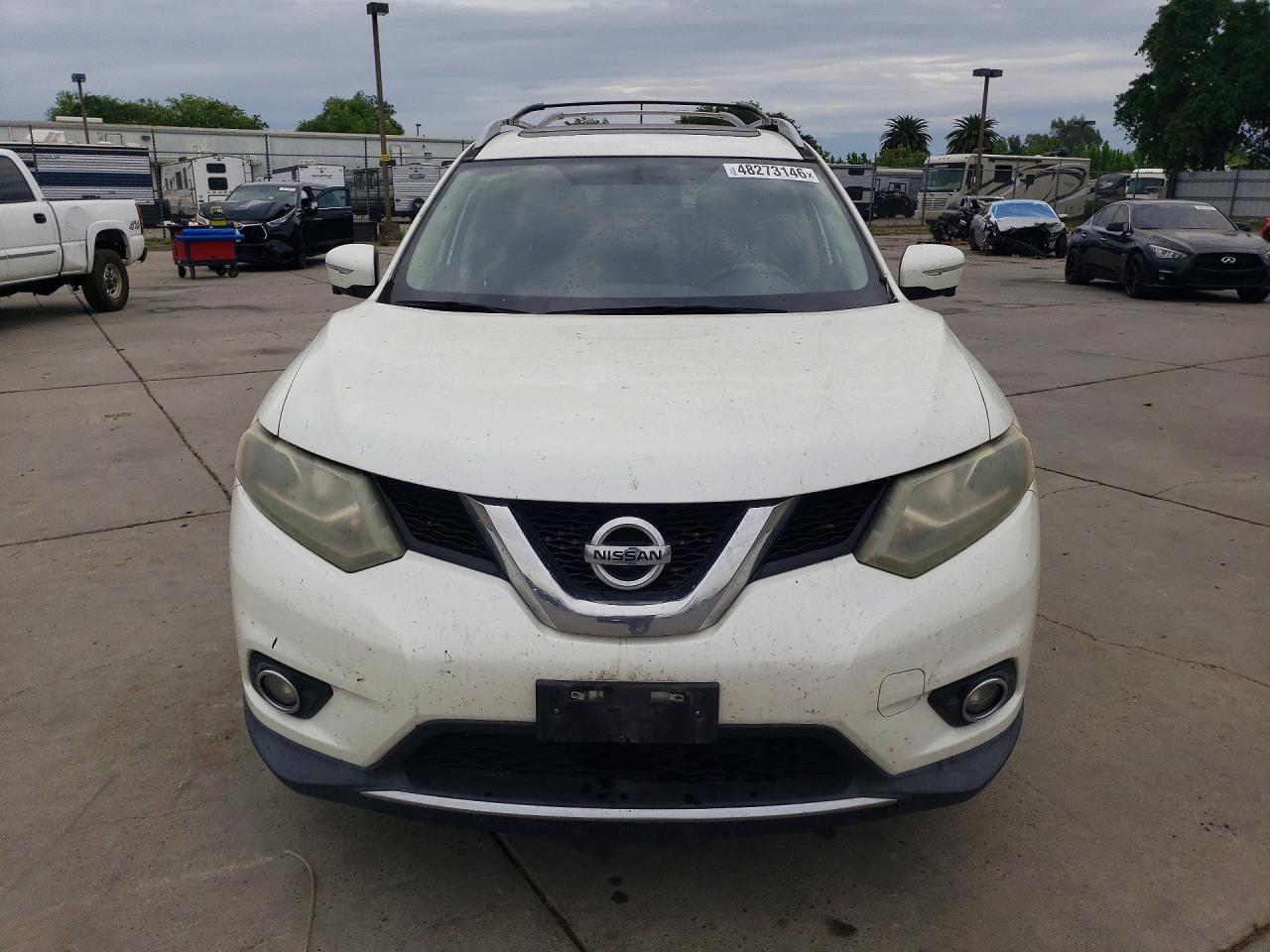 2015 Nissan Rogue S White vin: 5N1AT2MV2FC841463