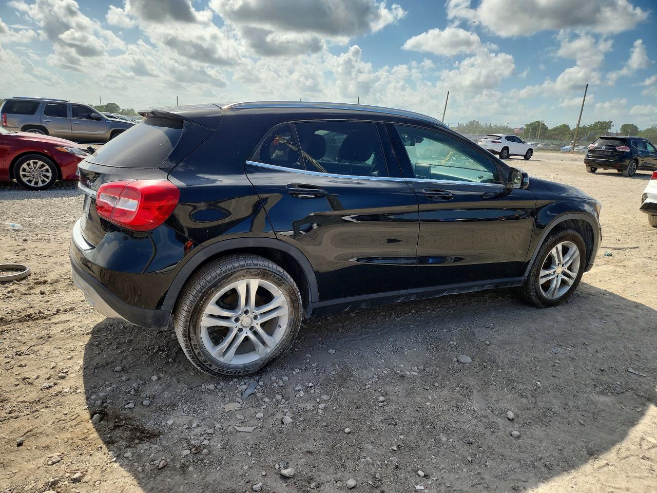 2015 Mercedes-benz Gla 250 4matic Black vin: WDCTG4GB0FJ038445