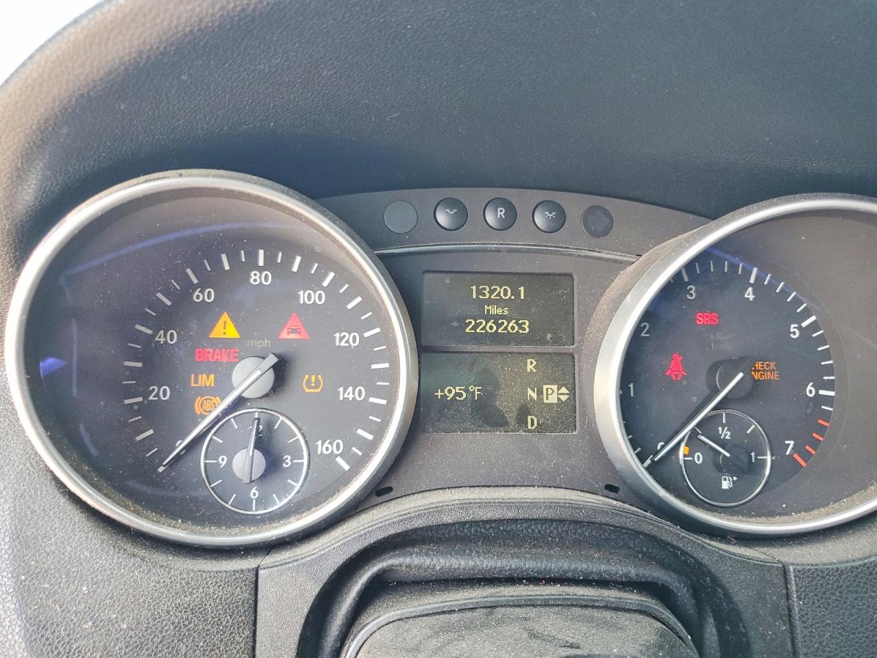 2011 Mercedes-benz Ml 350 Black vin: 4JGBB5GB8BA677118