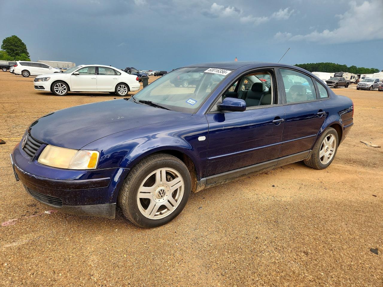 2001 Volkswagen Passat Glx Blue vin: WVWBH63B81P028526