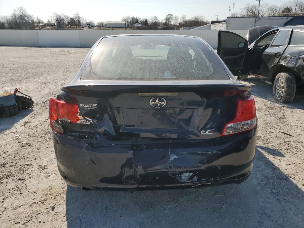 2011 Toyota Scion Tc Blue vin: JTKJF5C76B3000488