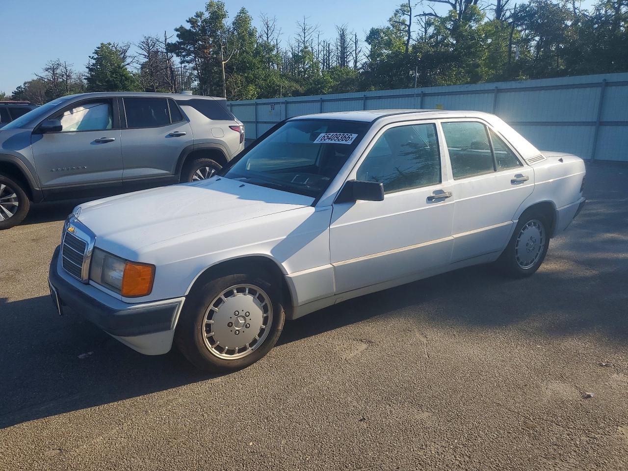 1989 Mercedes-benz 190 E 2.6 White vin: WDBDA29D2KF558348