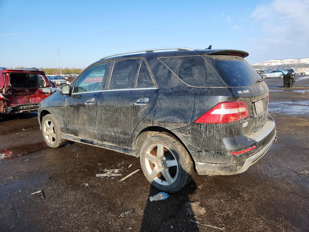 2015 Mercedes-benz Ml 400 4matic Черный vin: 4JGDA5GB0FA461796