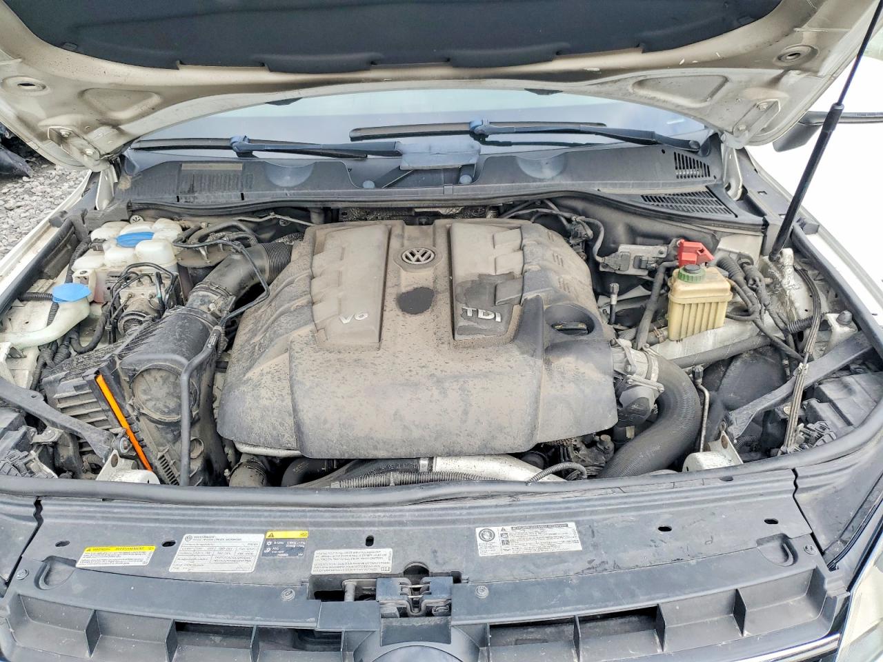 2014 Volkswagen Touareg V6 Tdi Белый vin: WVGEP9BP6ED013038