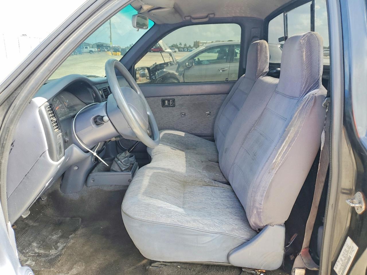 1998 Toyota Tacoma Base Black vin: 4TANL42N2WZ081533
