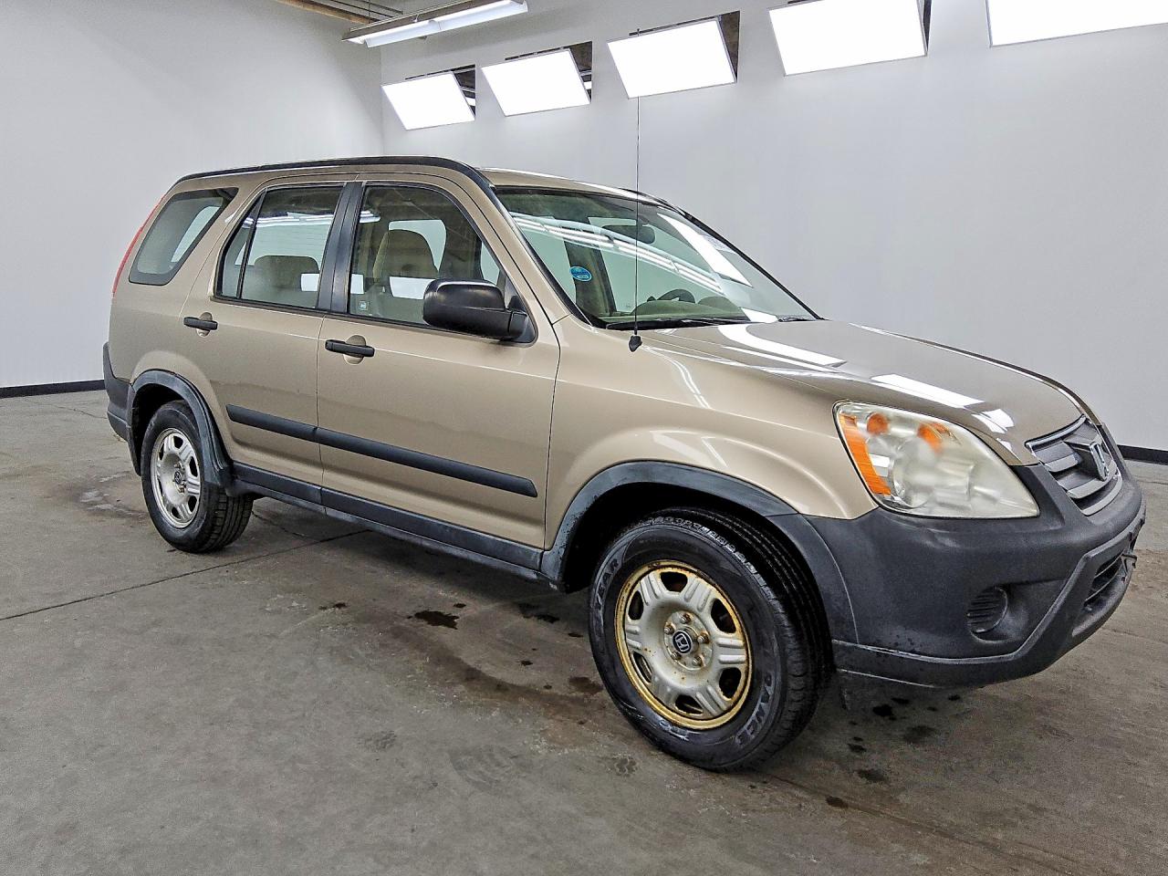 2006 Honda Cr-v Lx Gold vin: JHLRD785X6C002014