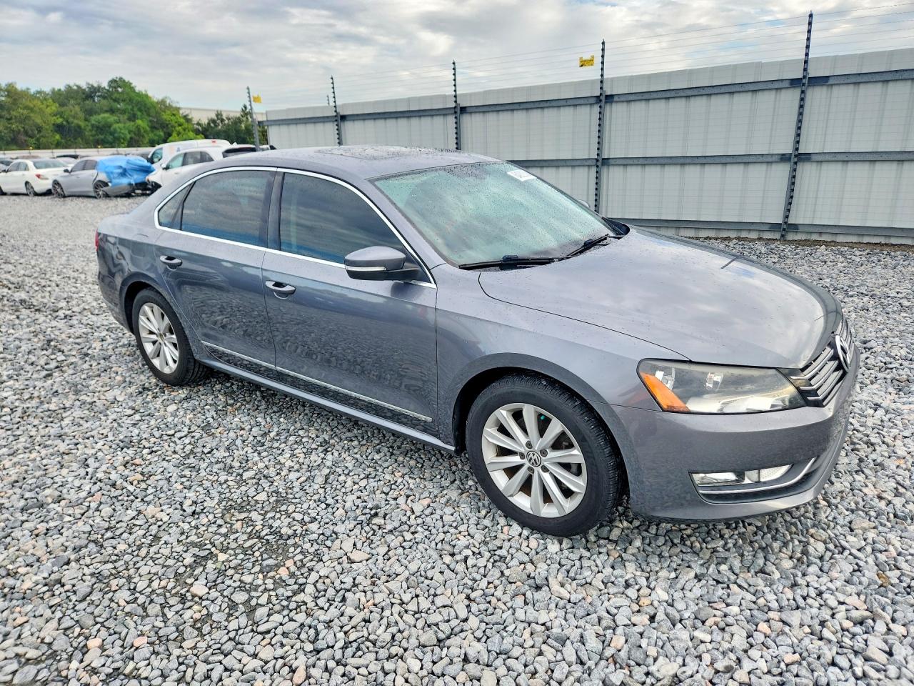 2013 Volkswagen Passat Sel Gray vin: 1VWCH7A31DC021237