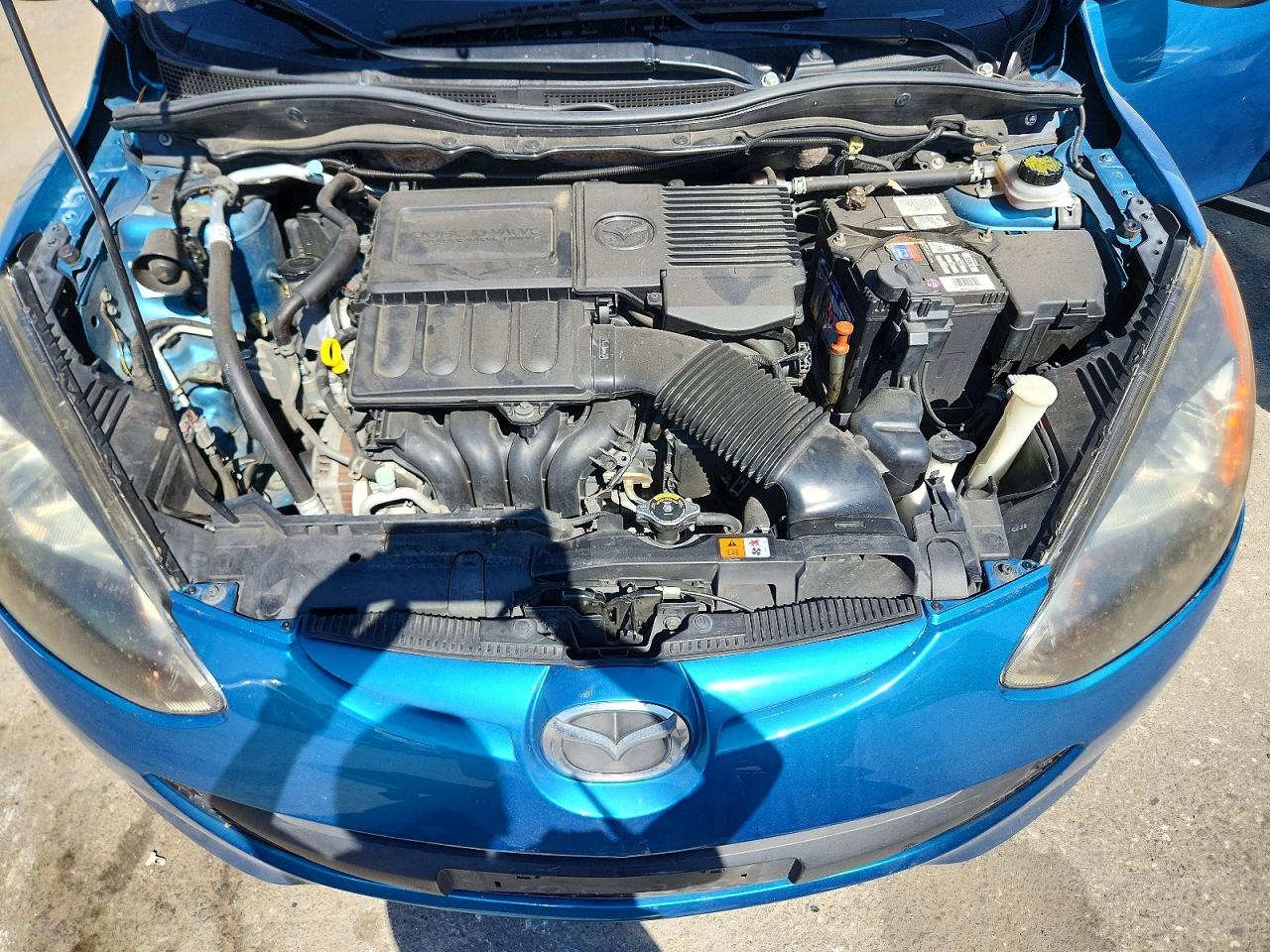 2011 Mazda Mazda2 Blue vin: JM1DE1HZ0B0125417