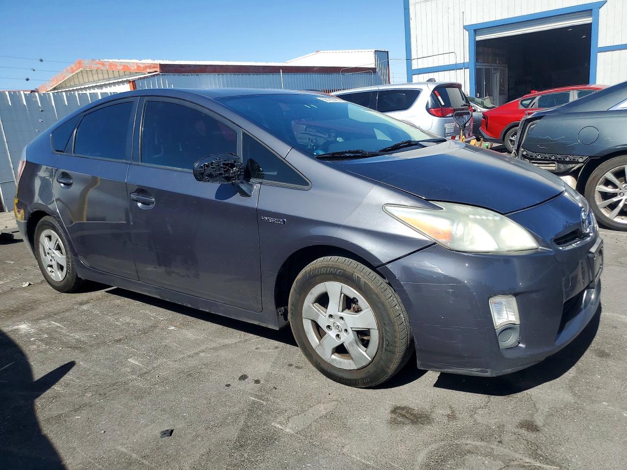 2011 Toyota Prius Two Серый vin: JTDKN3DUXB1384858