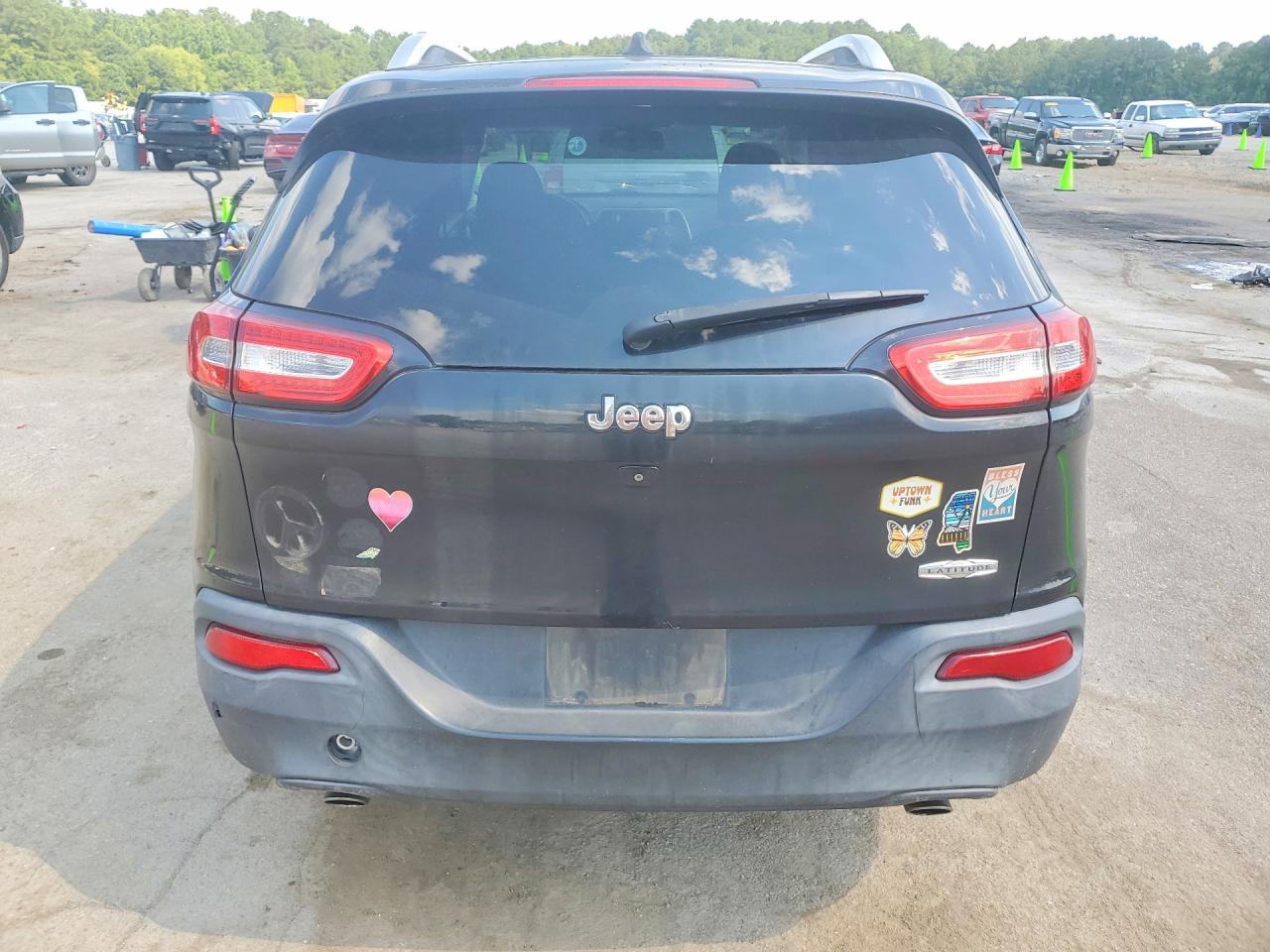 2014 Jeep Cherokee Latitude Black vin: 1C4PJLCS6EW265617