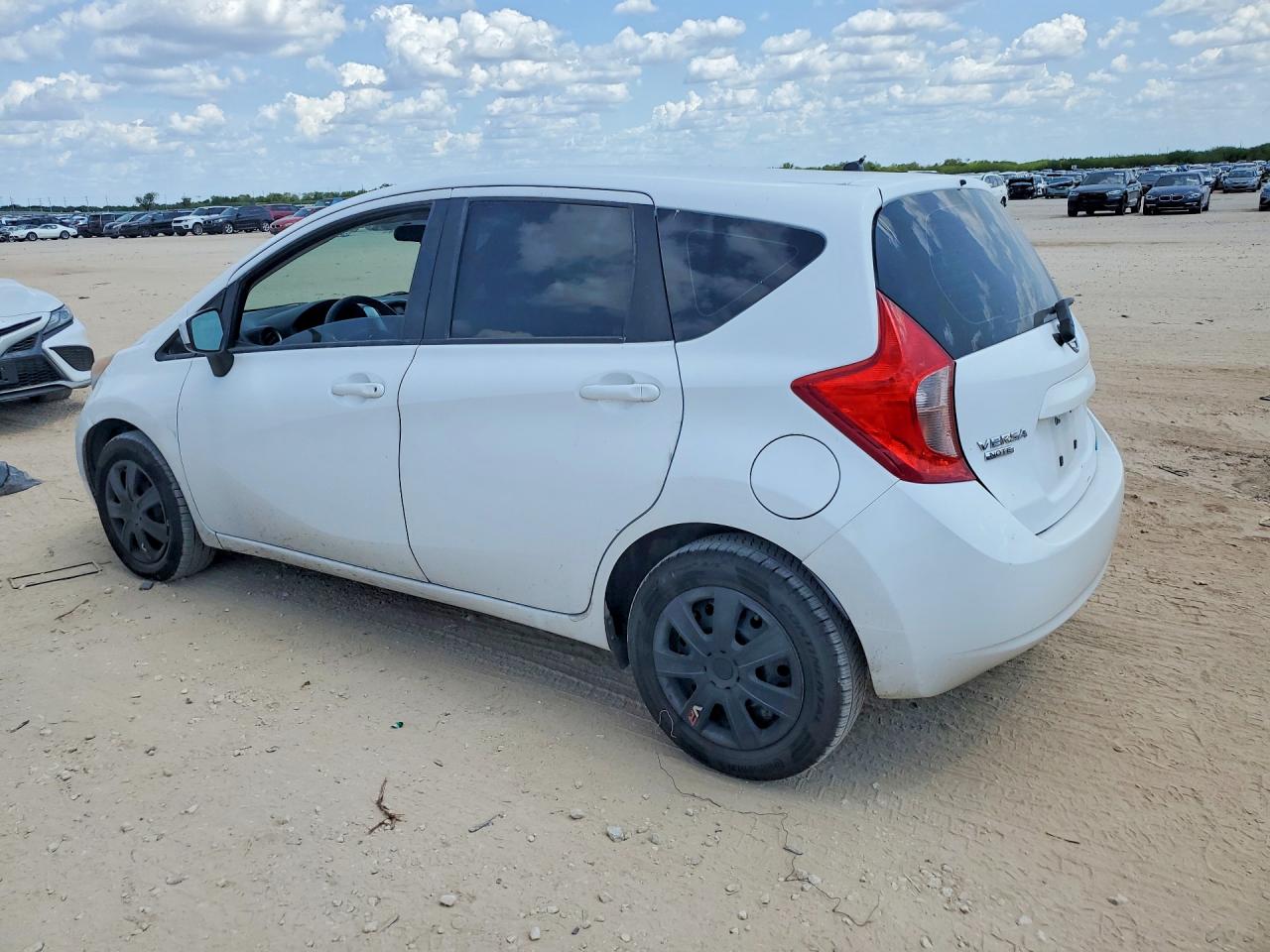 2015 Nissan Versa Note S Plus White vin: 3N1CE2CPXFL398237