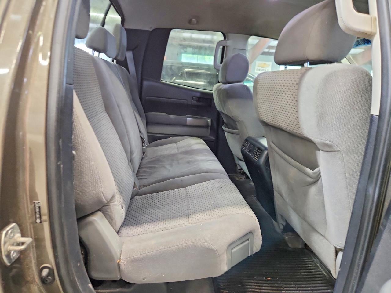 2008 Toyota Tundra Sr5 Gray vin: 5TBBT54188S458970