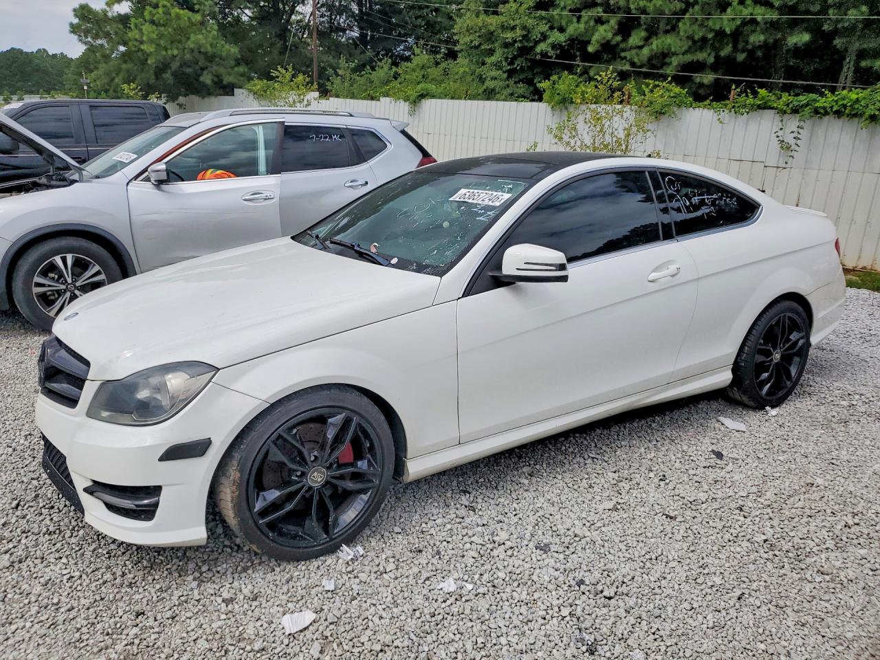 2014 Mercedes-benz C 350 4matic White vin: WDDGJ8JB6EG280439