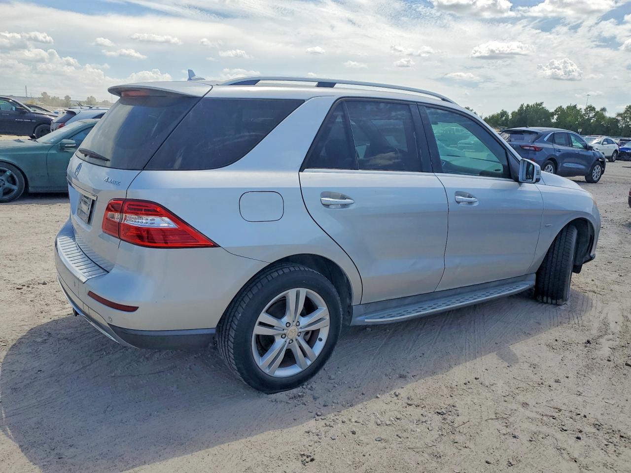 2012 Mercedes-benz Ml 350 4matic Silver vin: 4JGDA5HB0CA017845
