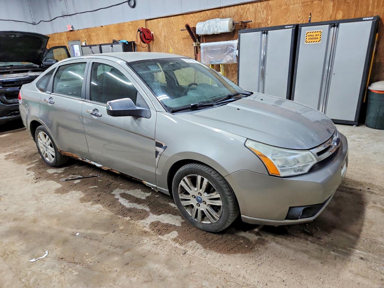 2008 Ford Focus Se Silver vin: 1FAHP35N68W268716