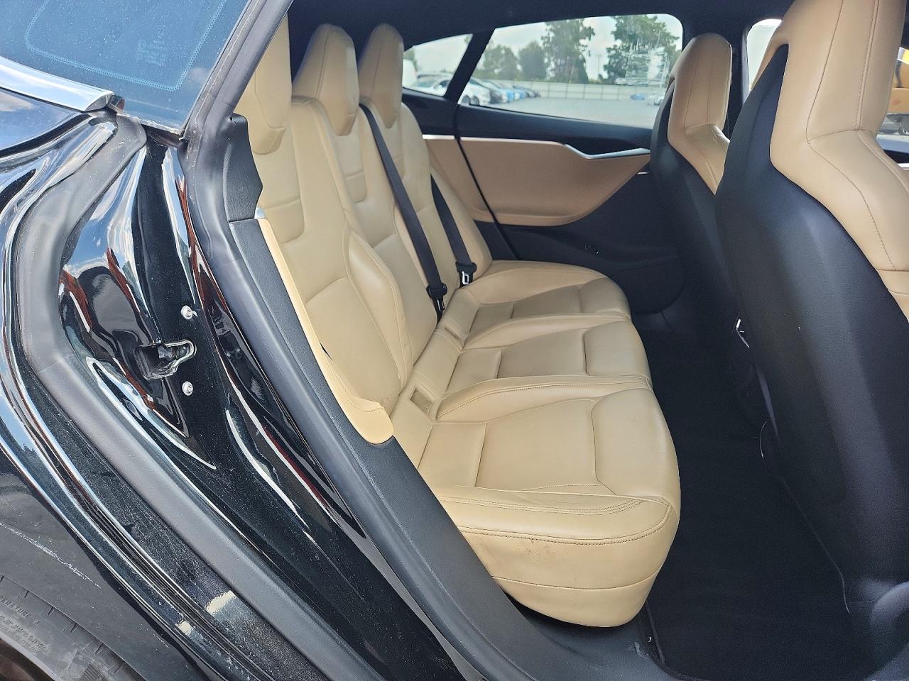 2014 Tesla Model S Black vin: 5YJSA1H25EFP64873