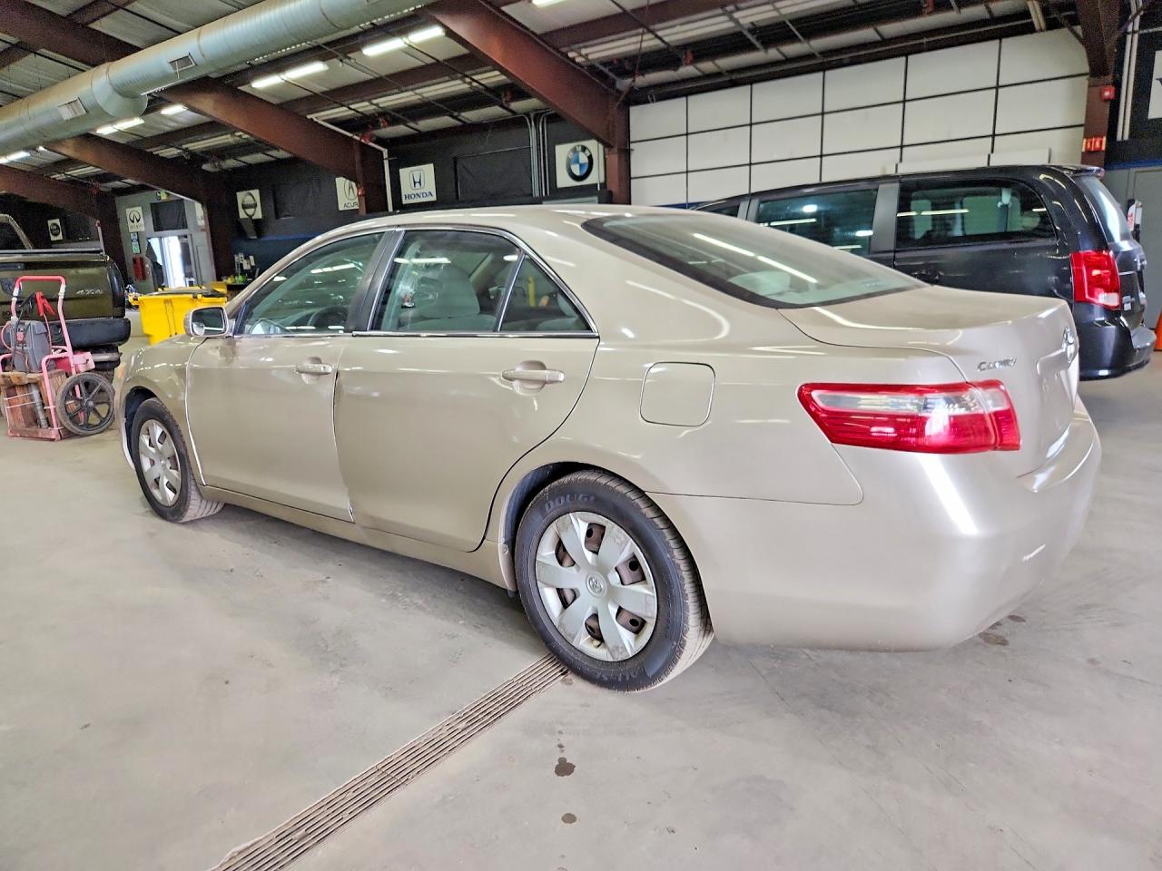 2008 Toyota Camry Le Tan vin: 4T1BE46K38U733069