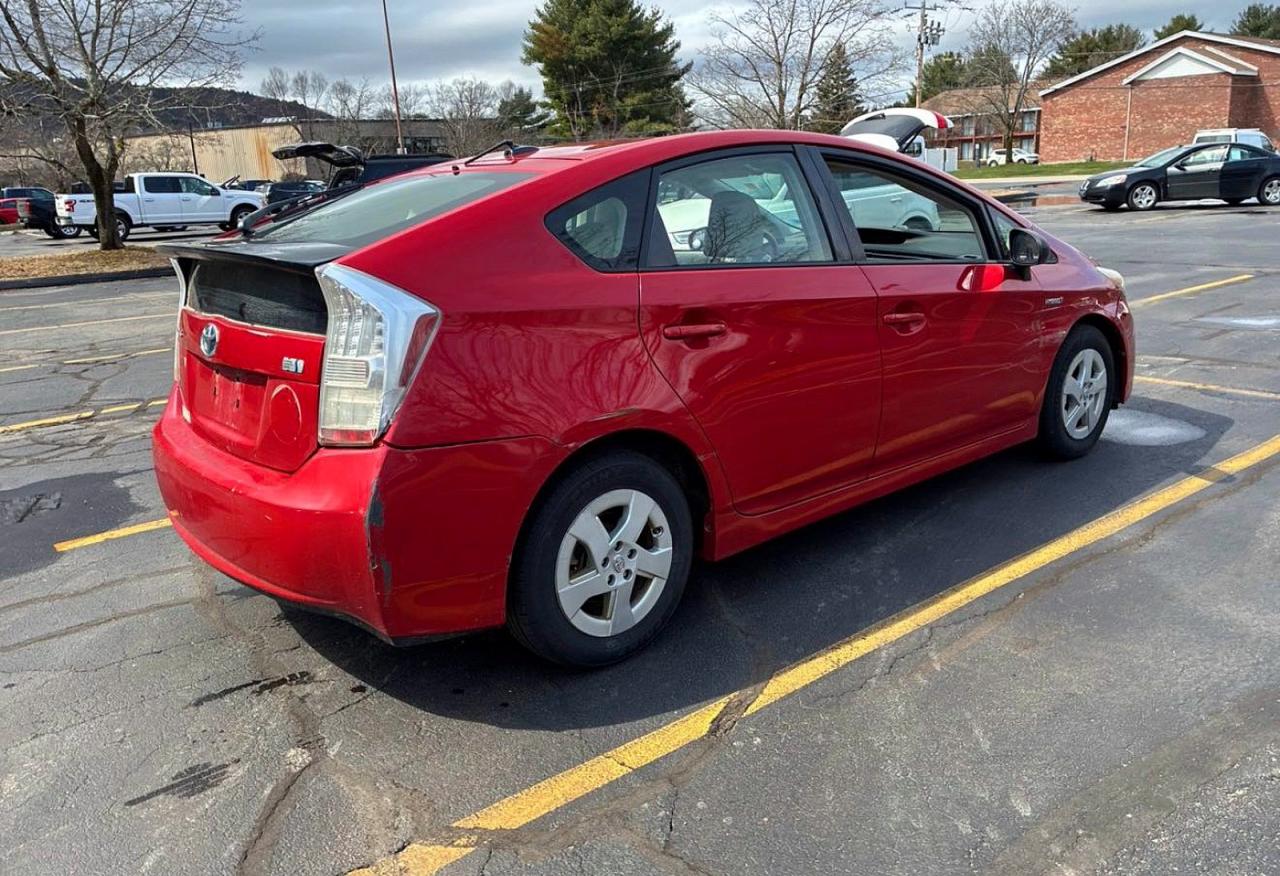 2011 Toyota Prius Two Red vin: JTDKN3DU9B1428574