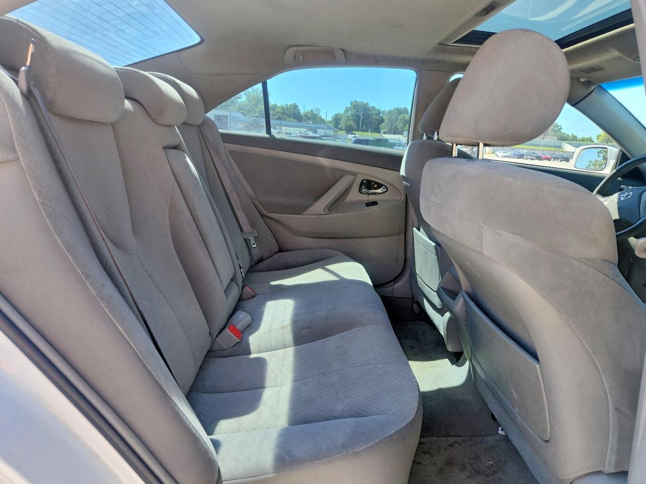 2007 Toyota Camry Le White vin: 4T1BE46K47U599655