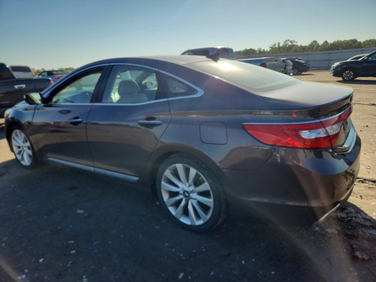 2015 Hyundai Azera Limited Brown vin: KMHFH4JGXFA474140