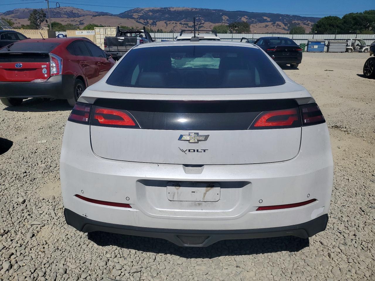 2015 Chevrolet Volt White vin: 1G1RD6E41FU116571