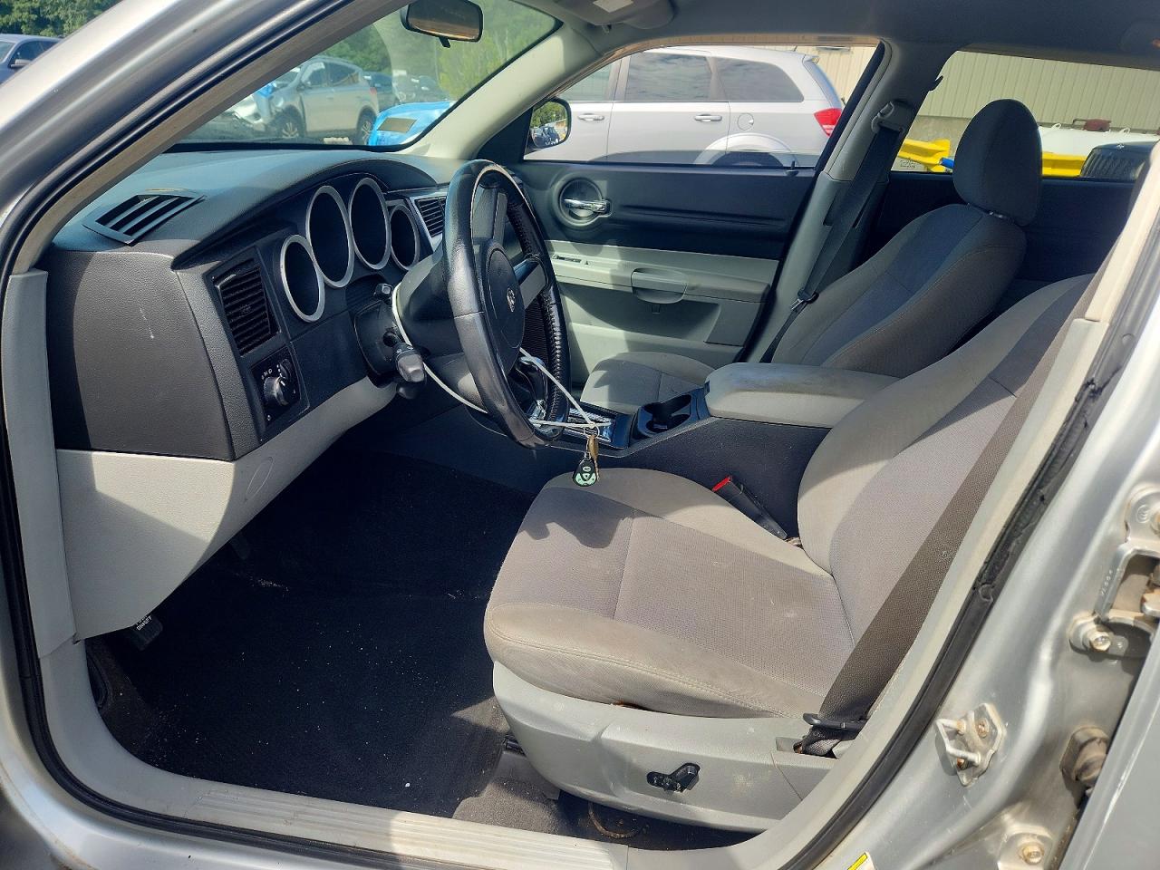 2007 Dodge Magnum Sxt Silver vin: 2D4FV47V27H772674