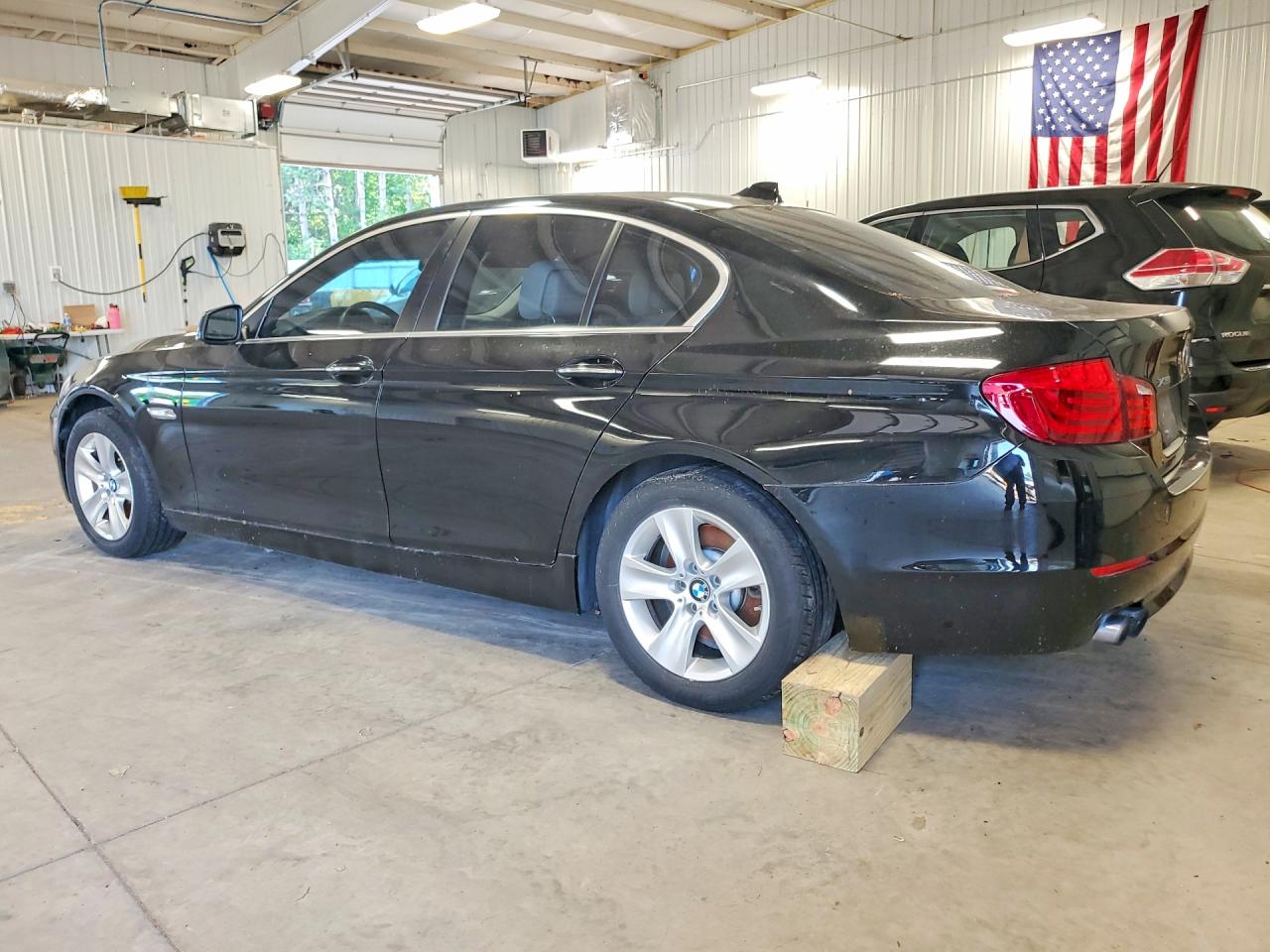 2013 Bmw 528 Xi Black vin: WBAXH5C54DD112050