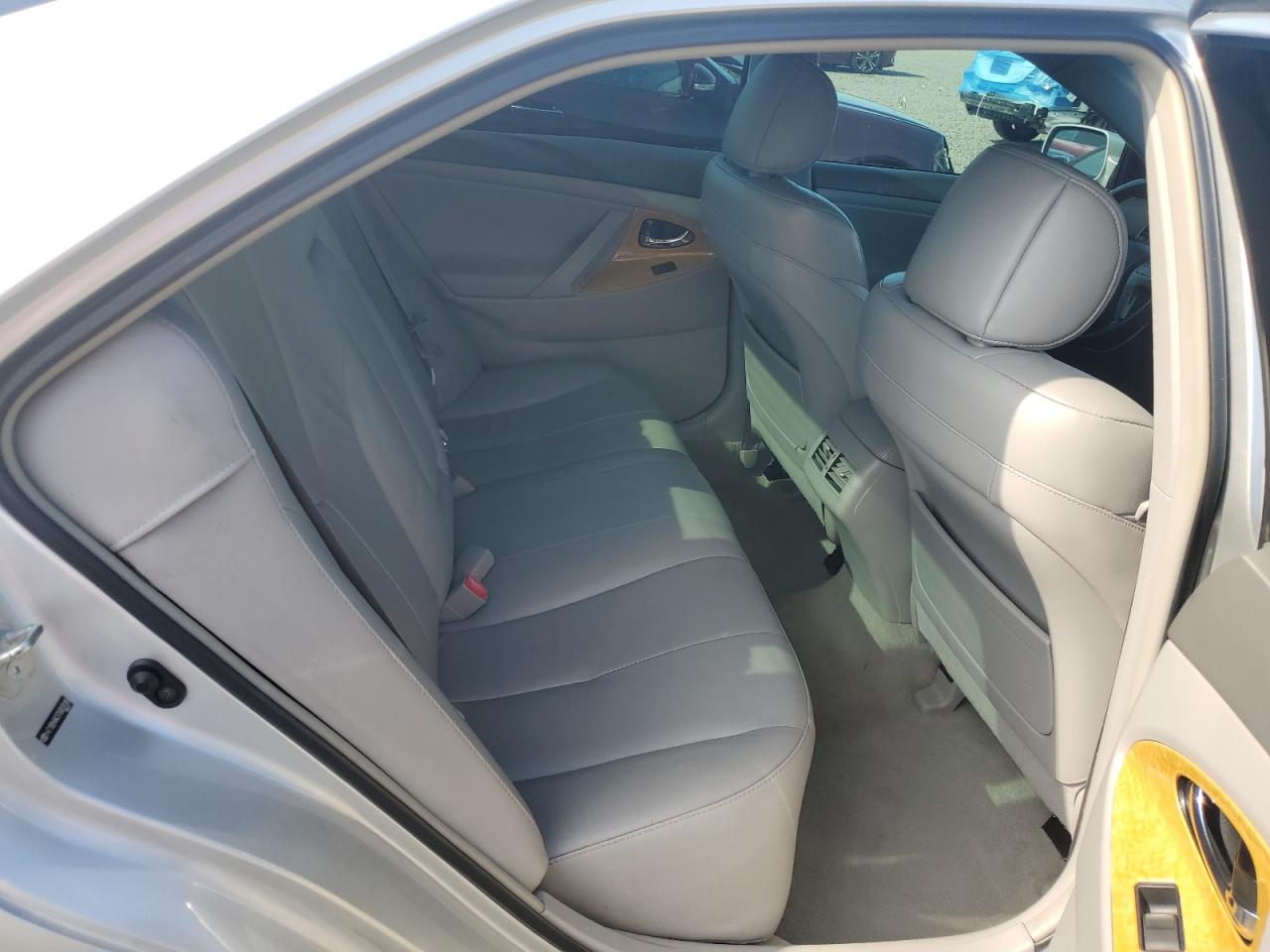 2007 Toyota Camry Hybrid Silver vin: 4T1BB46K37U002018