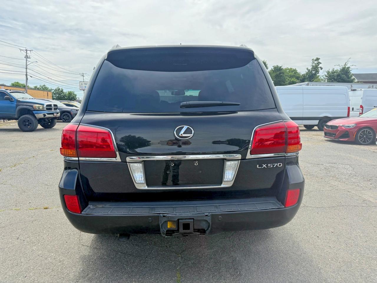 2011 Lexus Lx 570 Black vin: JTJHY7AX5B4082039