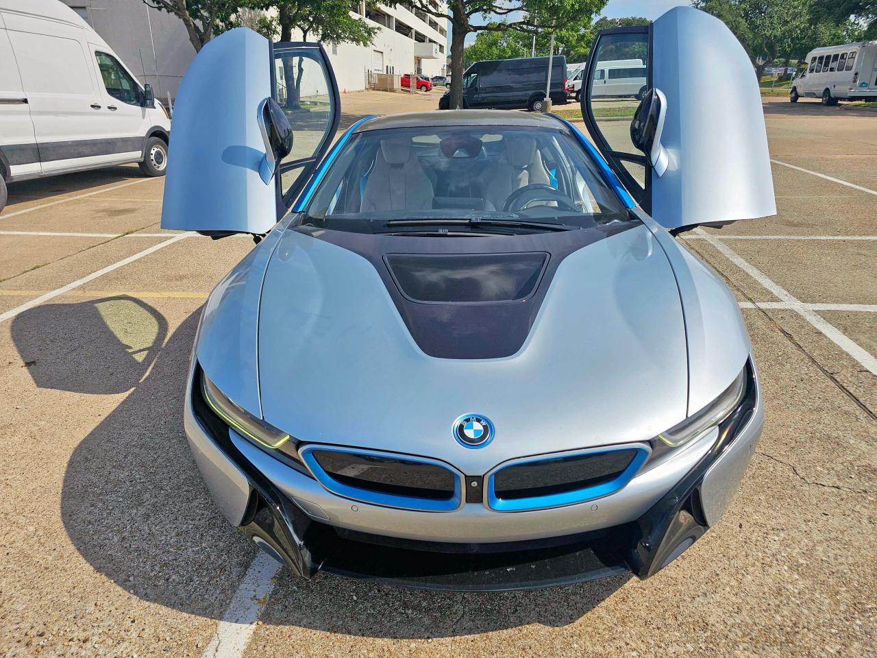 2014 Bmw I8 Two Tone vin: WBY2Z2C51EVX64711
