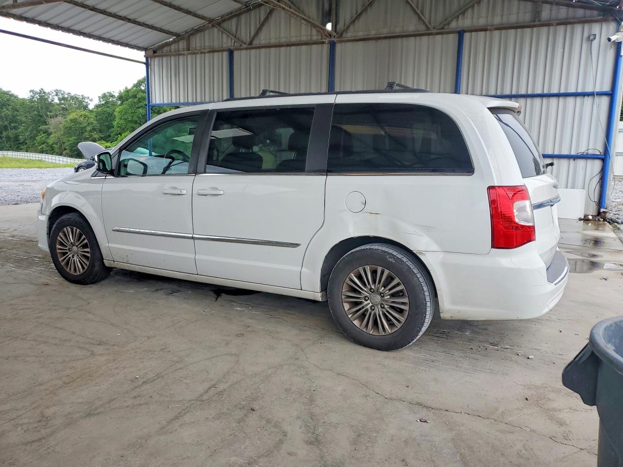 2014 Chrysler Town & Country Touring L White vin: 2C4RC1CG4ER200079