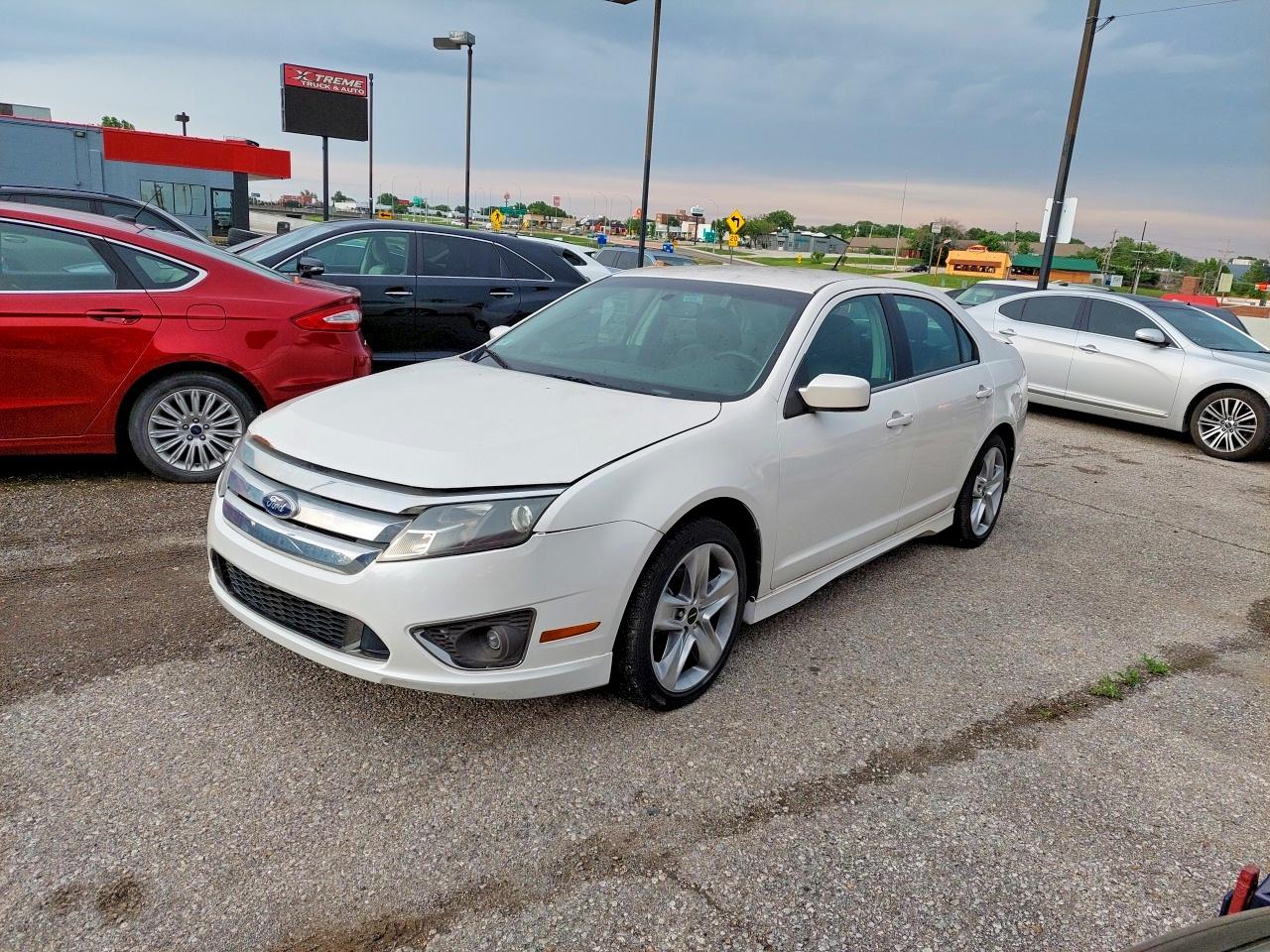 2012 Ford Fusion Sport White vin: 3FAHP0KC6CR172257