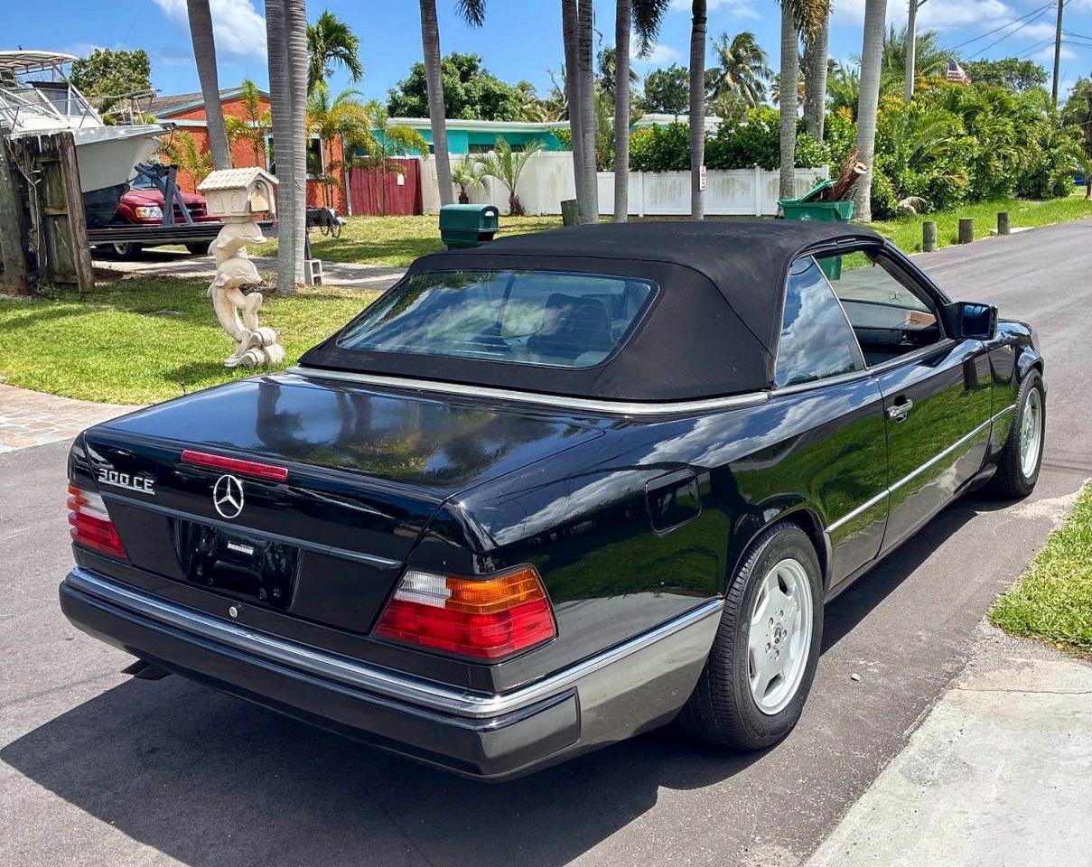 1993 Mercedes-benz 300 Cecv Black vin: WDBEA66E7PB922559