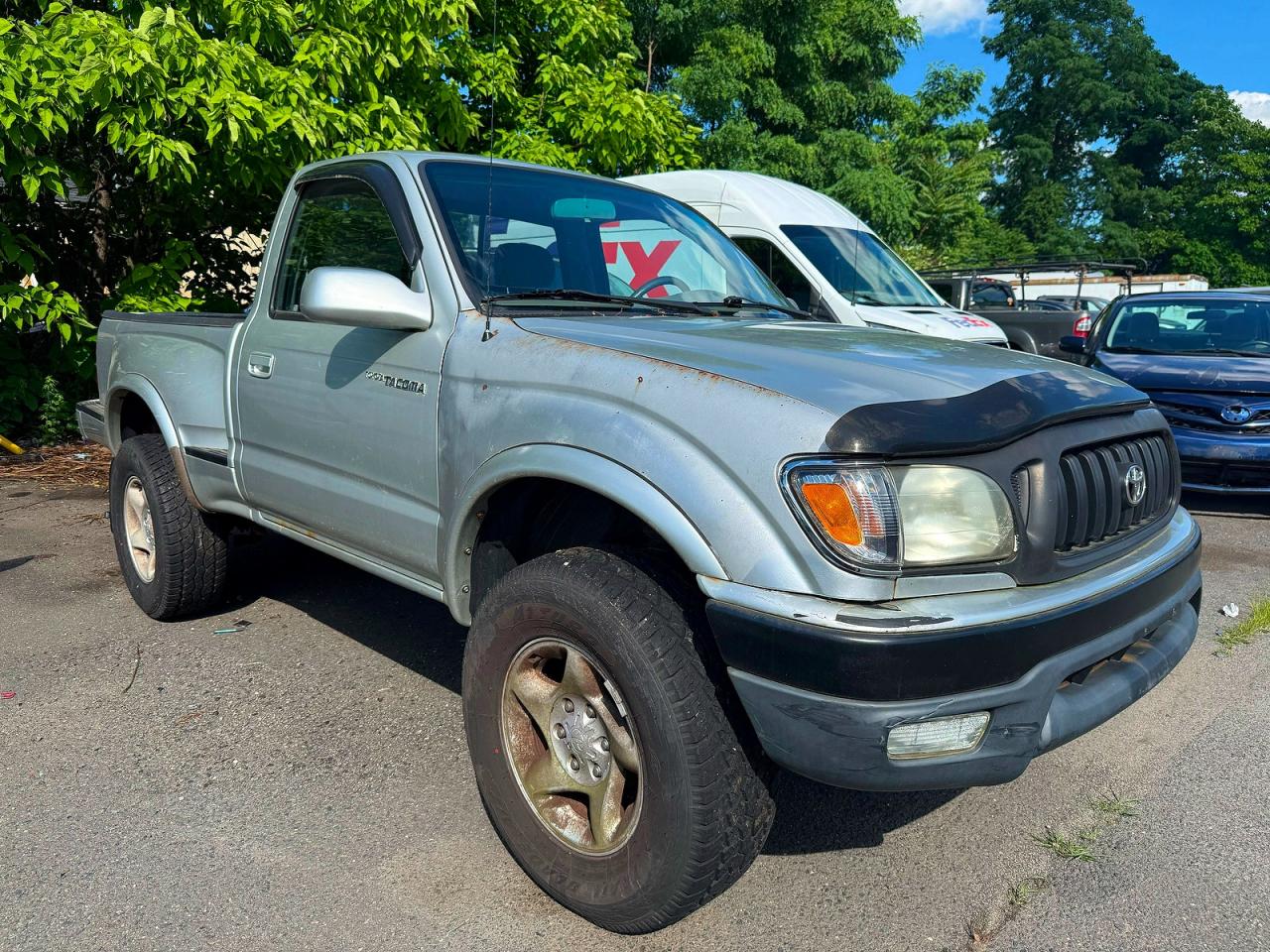 2001 Toyota Tacoma Deluxe Gray vin: 5TEPM62N812782466