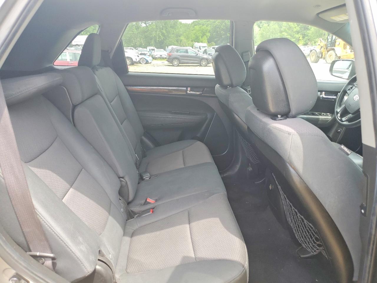 2013 Kia Sorento Lx Silver vin: 5XYKTDA26DG349722