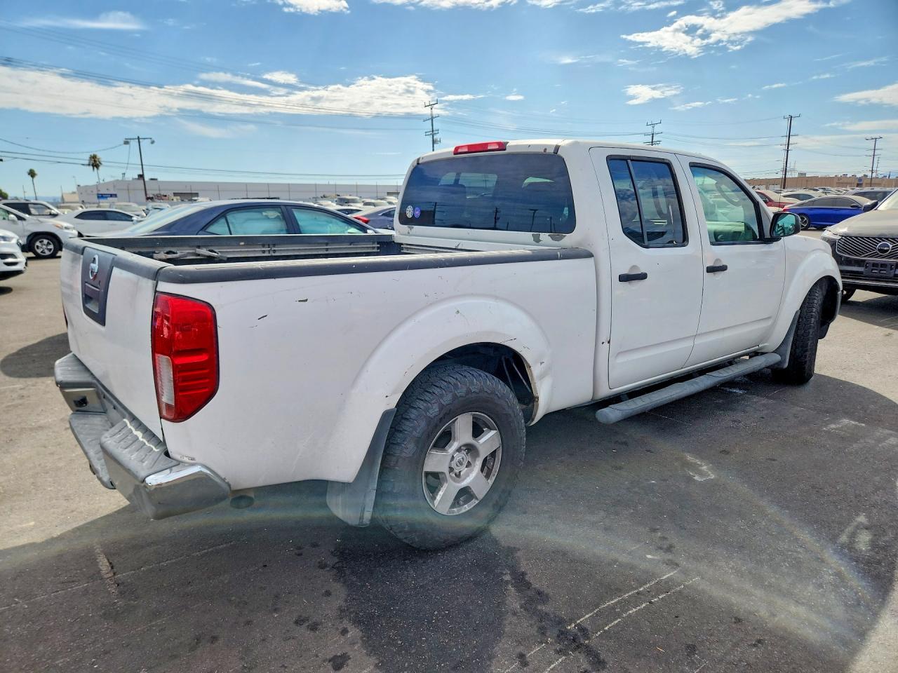 2007 Nissan Frontier Se White vin: 1N6AD09U67C441586