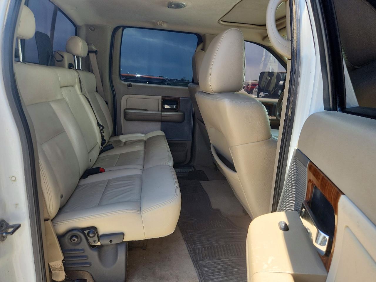 2004 Ford F150 Supercrew White vin: 1FTPW145X4KD20753