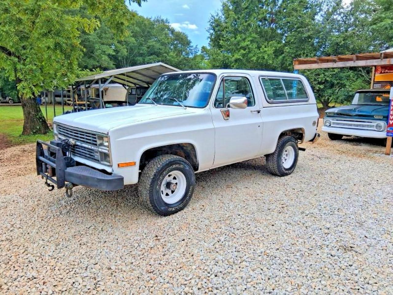 1983 Chevrolet Blazer K10 White vin: 1G8EK18L4DF11358