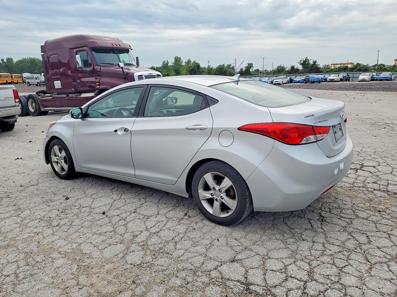 2013 Hyundai Elantra Gls Silver vin: 5NPDH4AE3DH268285